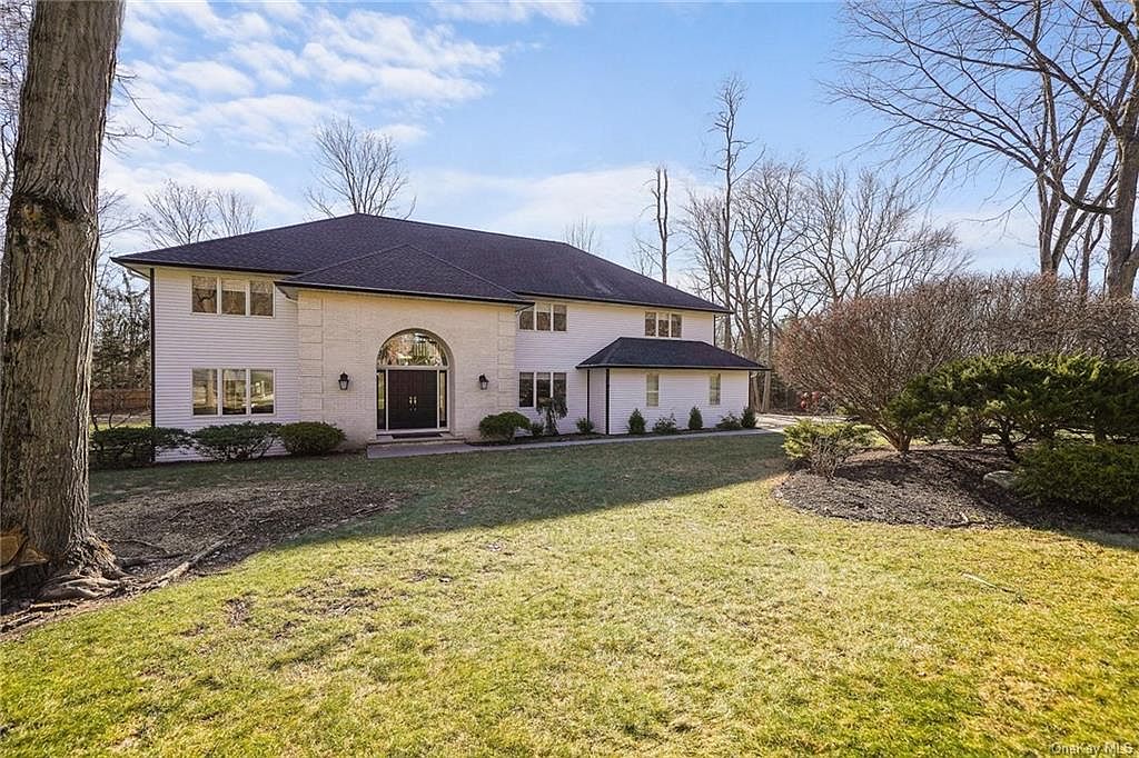 1 Regis Ct Suffern Ny 10901 Mls H6090438 Zillow