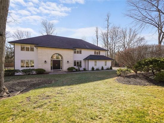 1 Regis Ct Suffern Ny 10901 Mls H6090438 Zillow