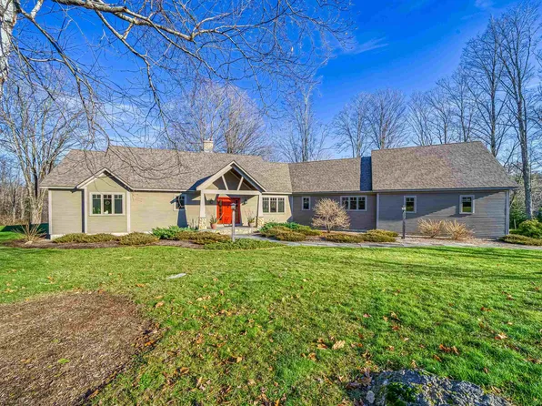 559 Elkins Road, New London, NH 03233