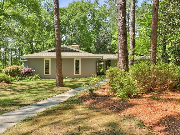 3rd image of 374 Plantation Dr