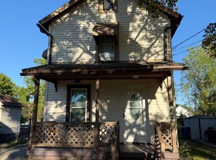 62 Prospect St, Struthers, OH 44471