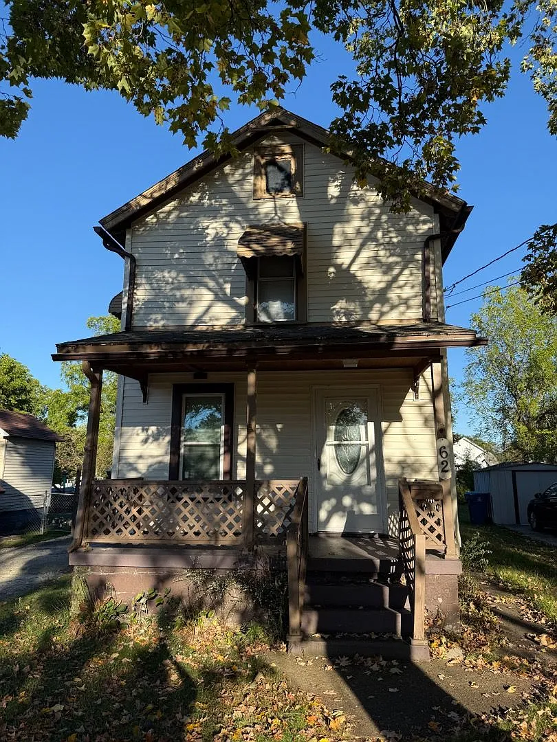 62 Prospect St photo 1