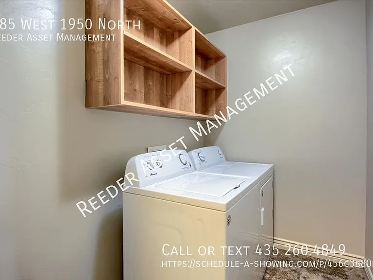 285 W 1950 N — Photo 18
