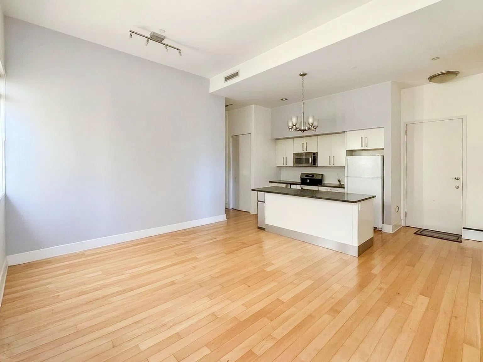 Apartment, JC Bergen-Lafayett, NJ, 07302 — Photo 1