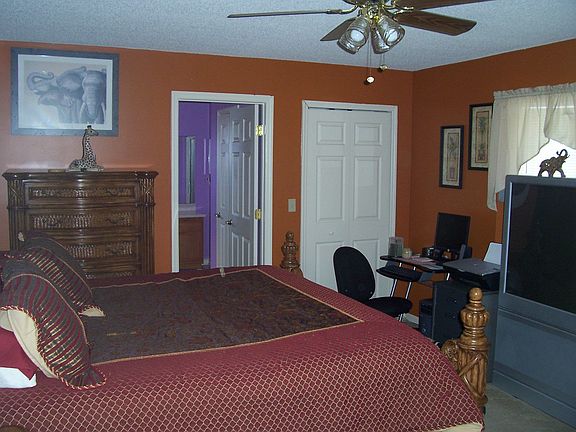 4th image of 11143 Englenook Dr