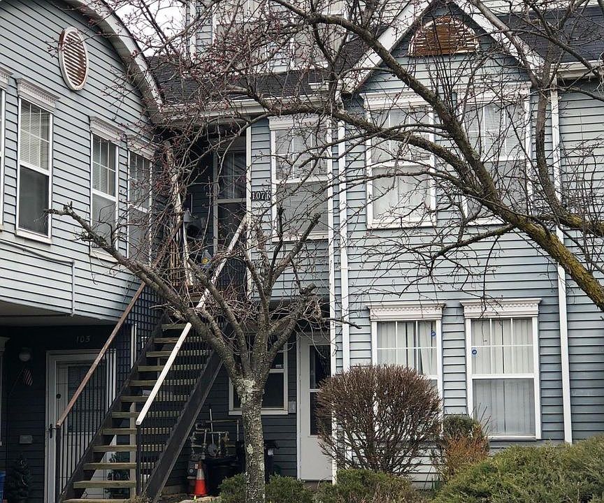 2nd image of 107A Pond Way