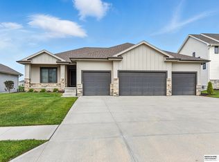 10006 S 188th St, Omaha, NE 68136