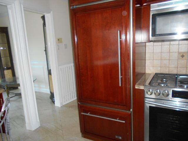 1st image of 7104 Avenue W Floor 1