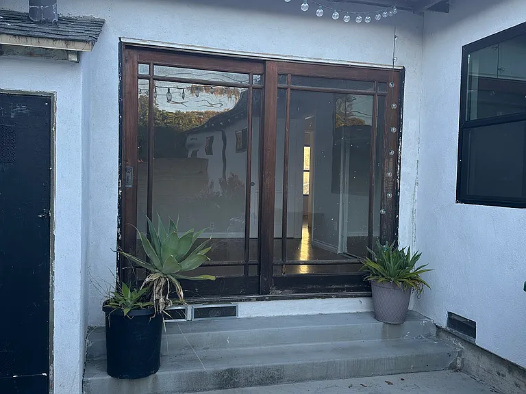 Magnolia Ave — Photo 30