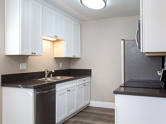 5th image of 4833 Kansas St #204