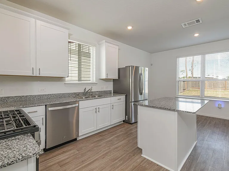 5727 Finely Run St — Photo 7