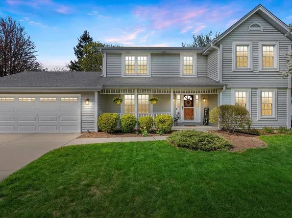 2928 Willard LANE, Waukesha, WI 53188