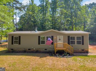 220 Trout Dr, Lavonia, GA 30553