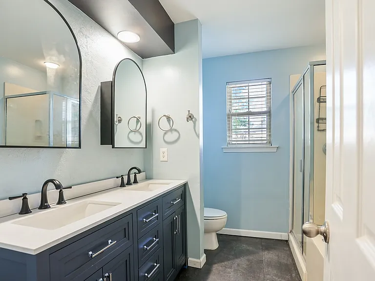 224 Park View Ct — Photo 18