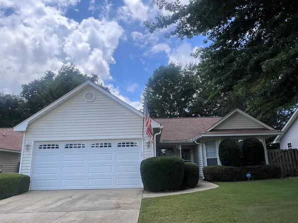 206 Charleston Ln, Dothan, AL 36301