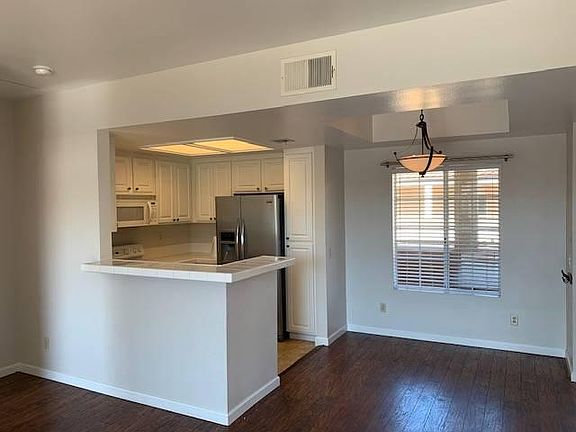 4th image of 2150 Camino De La Reina #4306