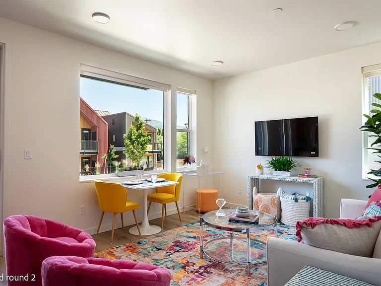 Midtown Lofts — Photo 11
