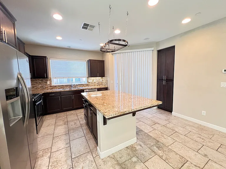 786 Cannery Pl — Photo 13