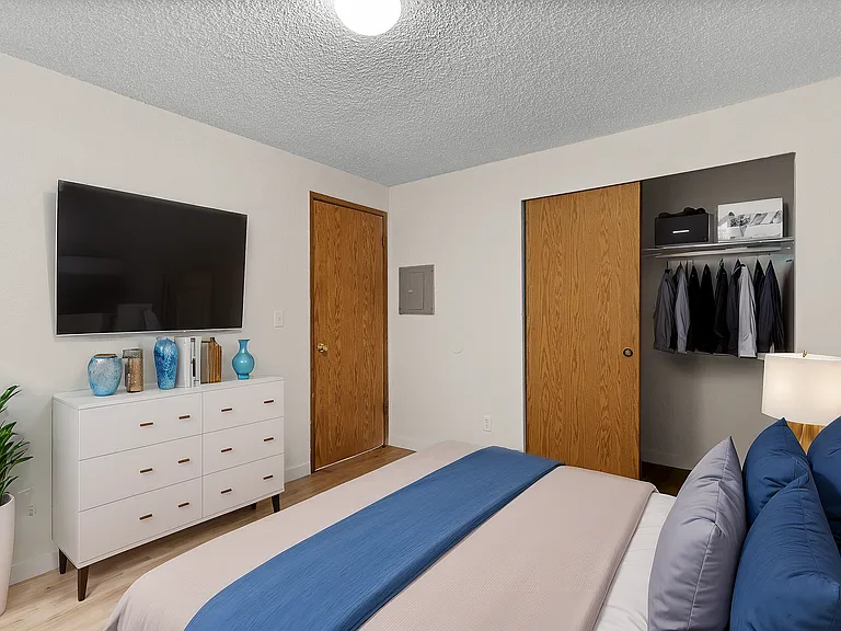 1 Bedroom Staged