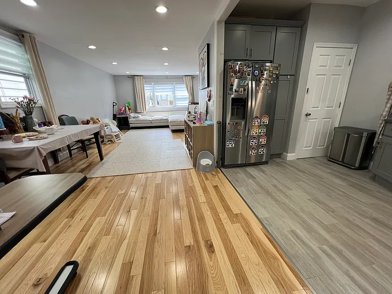 125 W 22nd St #1 — Photo 4