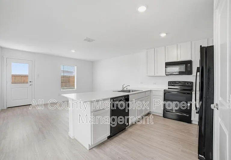 6225 Kingfisher Way — Photo 15