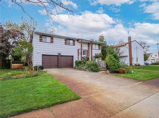 2972 Bellmore Ave, Bellmore, NY 11710