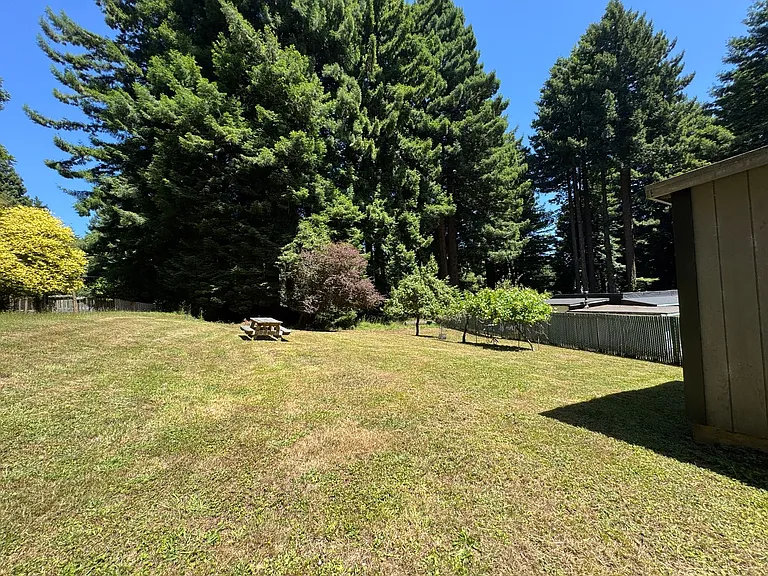 654 Grotzman Rd — Photo 3