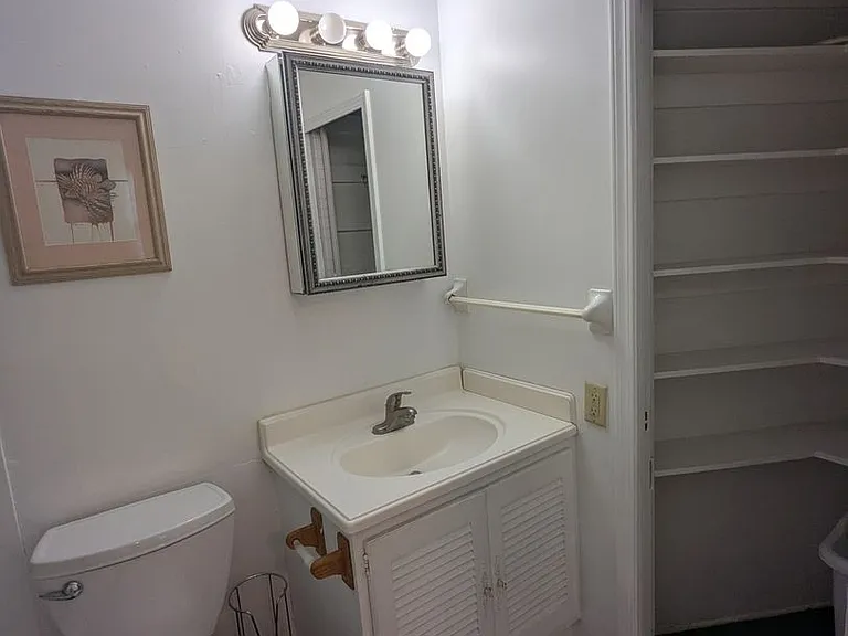 6635 SE 221st St #6 — Photo 16