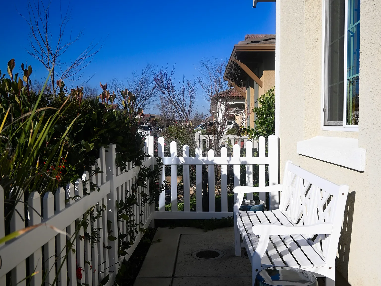 3 bed, 1662 sqft, $4,200 — Photo 2