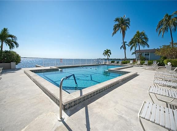 3rd image of 3350 N Key Dr #602