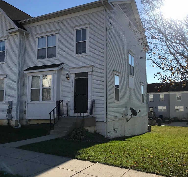 2nd image of 1816 Bruce Pl SE