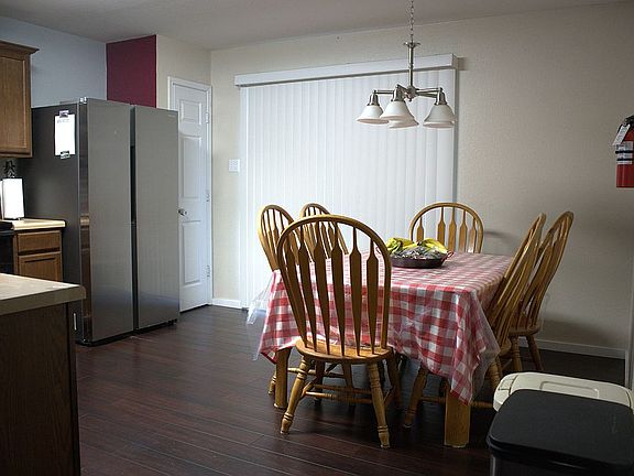5th image of 137 Hillhouse Ln