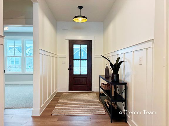 3rd image of 5542 Isle River Dr