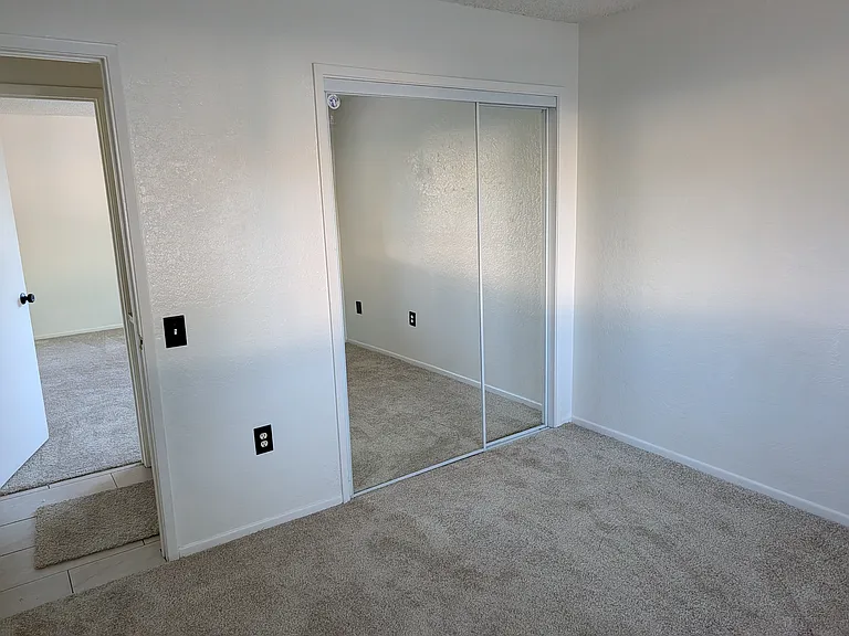 219 N Mission Rd #A — Photo 11