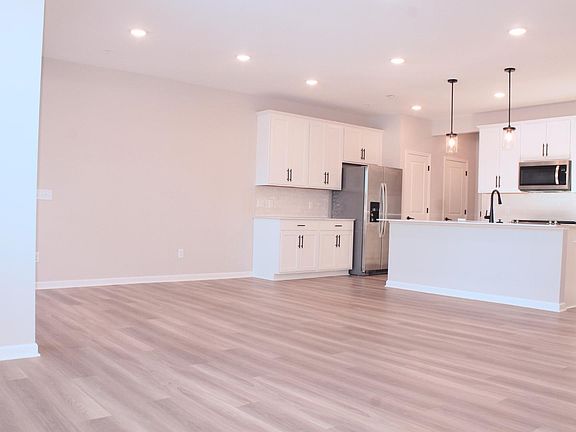 Kitchen/Dining Room Area