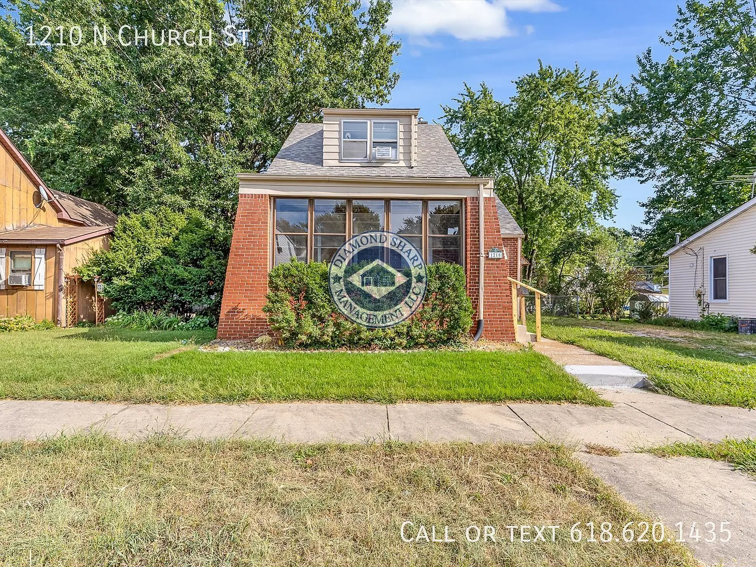 3 bed, 1.5 bath, 1160 sqft, $1,300 — Photo 2