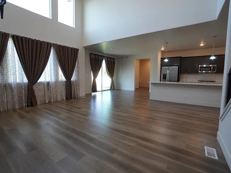 245 E Caldera St — Photo 23