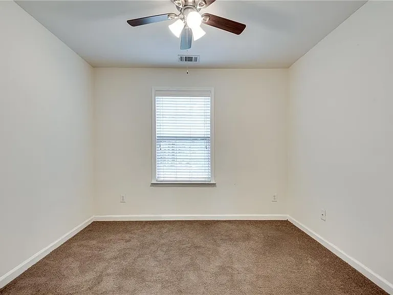1684 Northgate Mill Dr — Photo 21