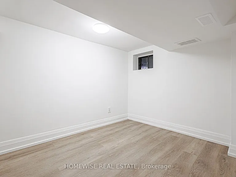 81 Shields Ave #LOWER — Photo 10