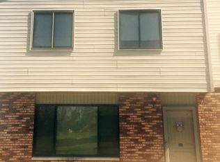 1800 Old West Main St APT 202, Carbondale, IL 62901