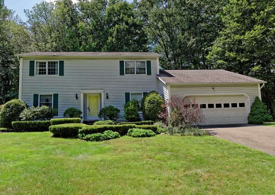 1st image of 43 Esopus Dr