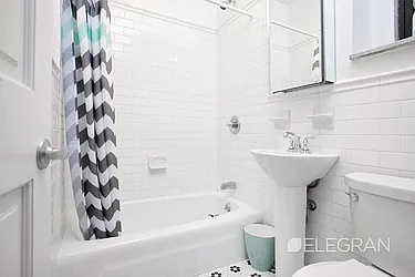 Rented by (Legacy) Elegran