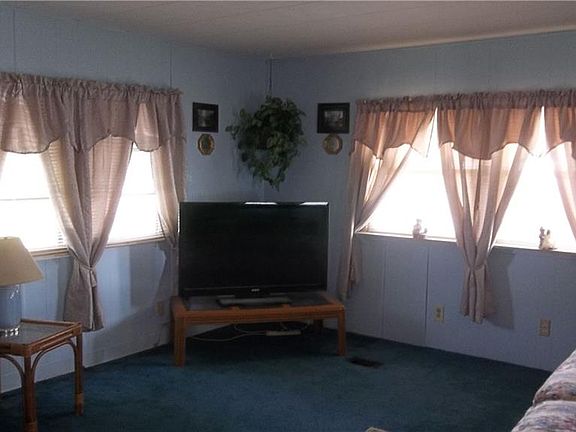 4th image of 2240 S Bentsen Palm Dr Trlr 85