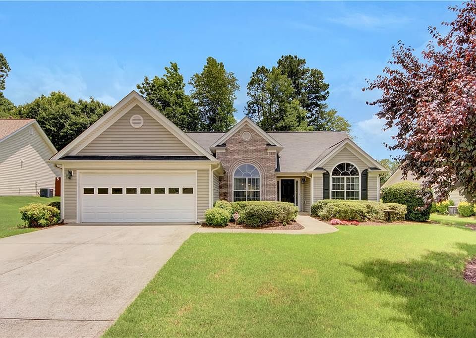 1st image of 2145 Charleston Oak Cir