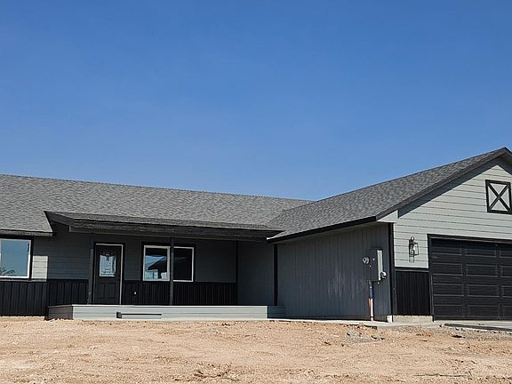 2nd image of 15887 Stardust Ln
