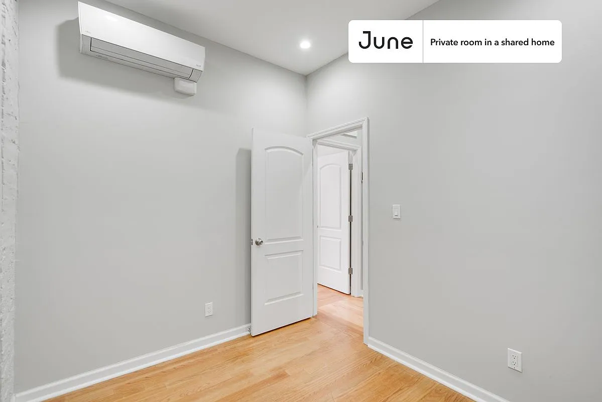 Full bedroom in 3 bed/1 bath home in Upper East Side #480 B — Photo 4