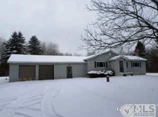 865 N Hockaday Rd, Gladwin, MI 48624