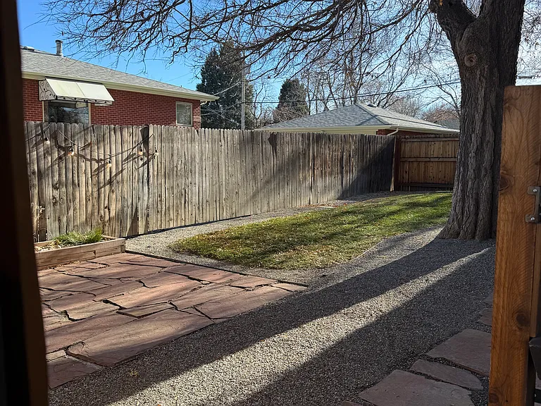 4720 Lamar St #B — Photo 28