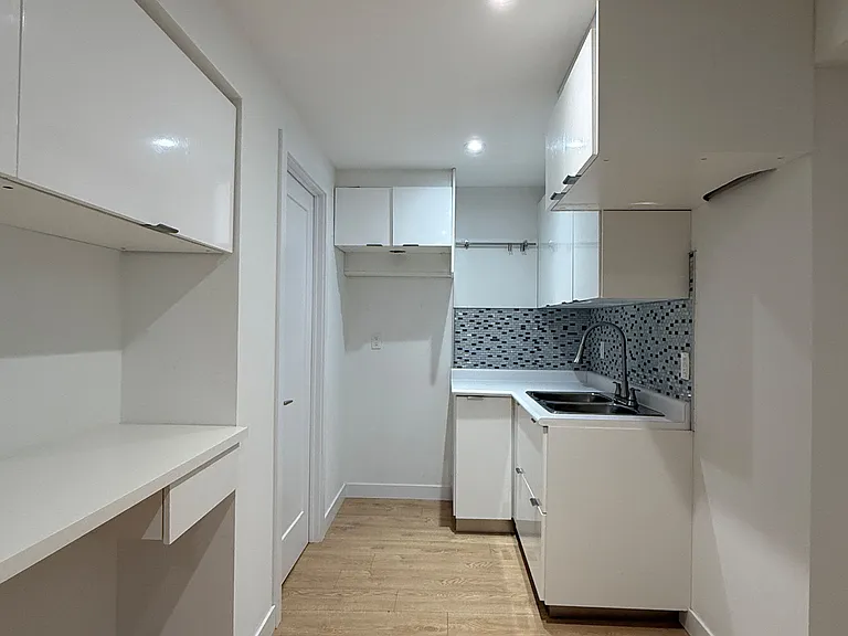72 McLean Ave — Photo 30