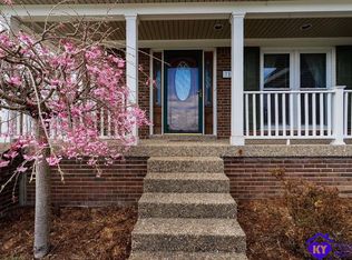 7118 Austinwood Rd, Louisville, KY 40214